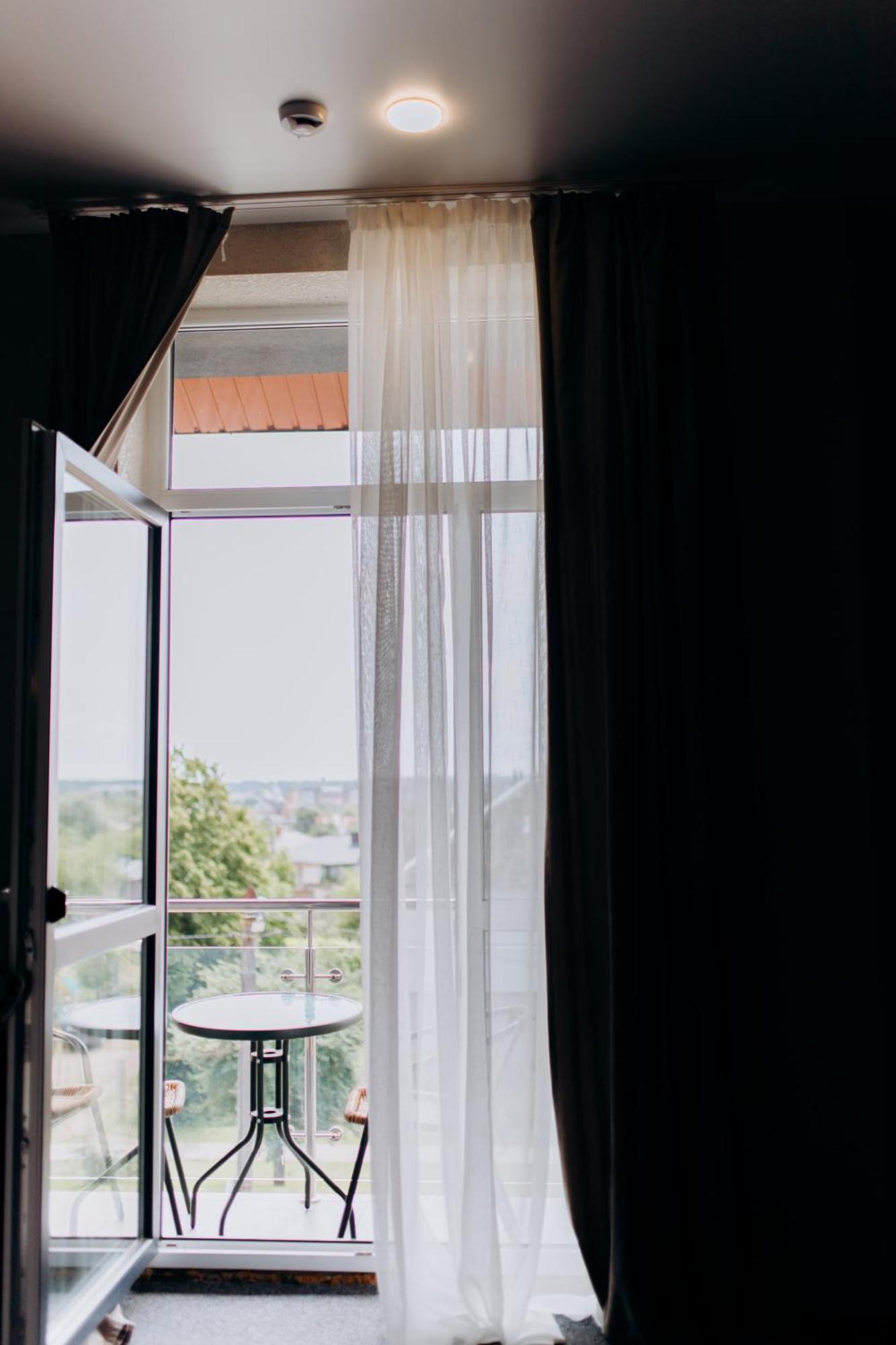 Arta City Hotel Yavoriv  Exterior photo